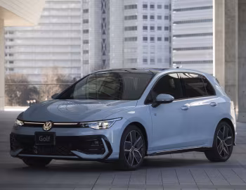 Volkswagen Golf eTSI R-Line [Japan] '2024–pr.