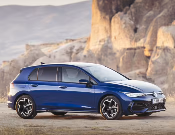 Volkswagen Golf eTSI R-Line [Worldwide] '2024–pr.