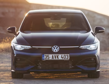 Volkswagen Golf eTSI R-Line [Worldwide] '2024–pr.