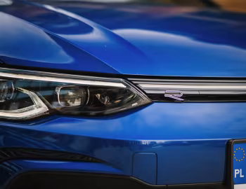 Volkswagen Golf eTSI R-Line [Worldwide] '2020–24