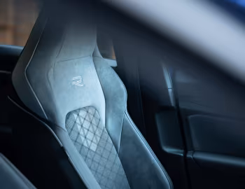 Interior Volkswagen Golf eTSI R-Line [Worldwide] '2020–24