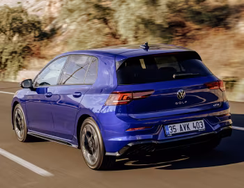 Volkswagen Golf eTSI R-Line [Worldwide] '2024–pr.