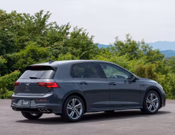 Volkswagen Golf eTSI R-Line [Japan] '2021–pr.