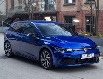 Volkswagen Golf eTSI R-Line [Worldwide] '2020–24