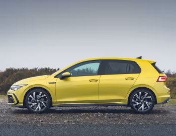 Volkswagen Golf eTSI R-Line [UK-spec] '2020–pr.