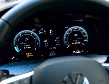 Torpedo Volkswagen Golf eTSI Style [Japan] '2024–pr.