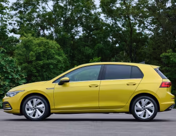 Volkswagen Golf eTSI Style [Japan] '2021–pr.