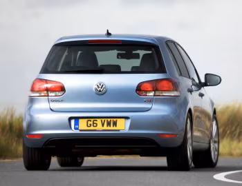 Volkswagen Golf GT 5-door [UK-spec] (Typ 5K) '2008–12
