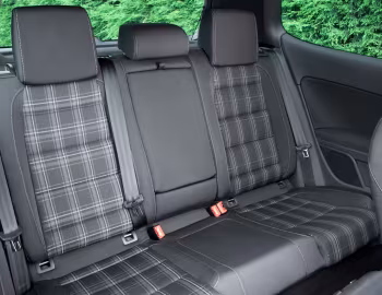 Interior Volkswagen Golf GTD 3-door [UK-spec] (Typ 5K) '2009–12