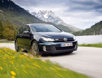 Volkswagen Golf GTD 3-door (Typ 5K) '2009–12