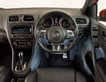 Panel frontal Volkswagen Golf GTD 5-door [UK-spec] (Typ 5K) '2009–12