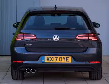Volkswagen Golf GTD 5-door [UK-spec] (Typ 5G) '2017–19