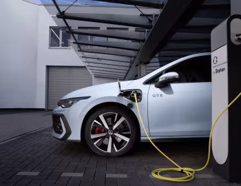 Volkswagen Golf GTE [Worldwide] '2024–pr.