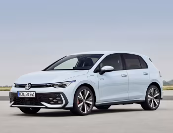 Volkswagen Golf GTE [Worldwide] '2024–pr.