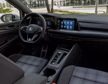 Торпедо Volkswagen Golf GTE [Worldwide] '2020–24