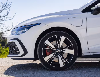 Volkswagen Golf GTE [Worldwide] '2020–24