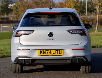 Volkswagen Golf GTE [UK-spec] '2024–pr.