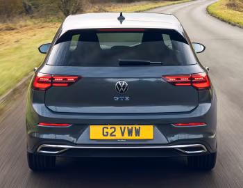 Volkswagen Golf GTE [UK-spec] '2020–pr.