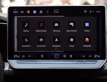 Interior Volkswagen Golf GTE [Worldwide] '2024–pr.
