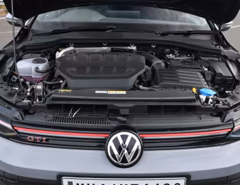 Bajo el capó Volkswagen Golf GTI [India] '2025–pr.