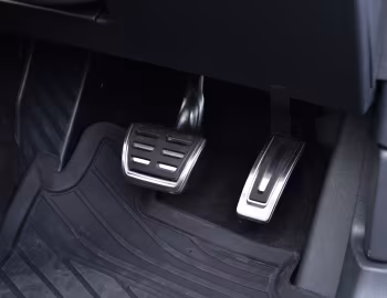 Interior Volkswagen Golf GTI [India] '2025–pr.