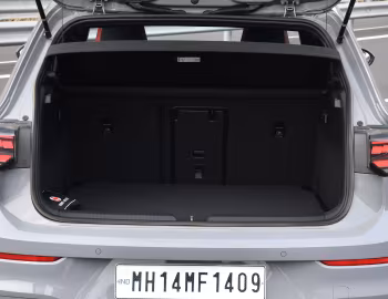 Ambos Volkswagen Golf GTI [India] '2025–pr.
