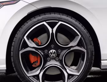 Volkswagen Golf GTI [UK-spec] '2024–pr.