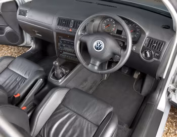 Interior Volkswagen Golf GTI [UK-spec] (Type 1J) '2001–03