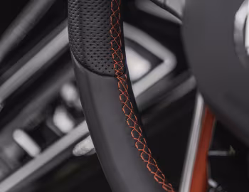 Interior Volkswagen Golf GTI [UK-spec] '2024–pr.
