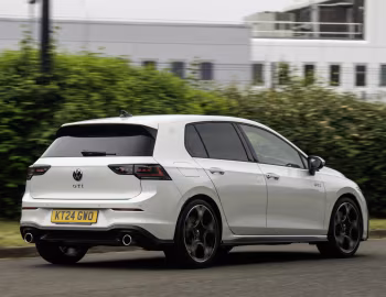 Volkswagen Golf GTI [UK-spec] '2024–pr.