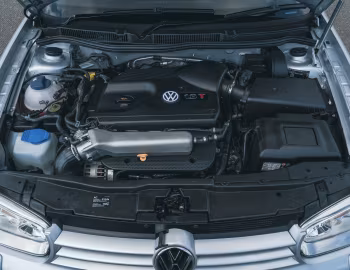 Bajo el capó Volkswagen Golf GTI [UK-spec] (Type 1J) '2001–03