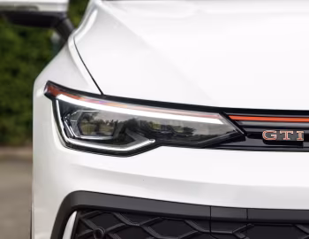 Volkswagen Golf GTI [UK-spec] '2024–pr.