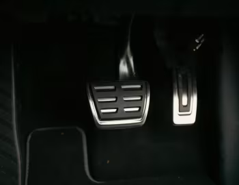 Interior Volkswagen Golf GTI [Japan] '2024–pr.