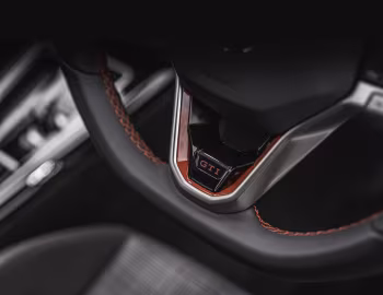 Interior Volkswagen Golf GTI [UK-spec] '2024–pr.