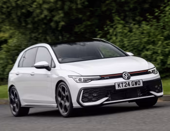 Volkswagen Golf GTI [UK-spec] '2024–pr.