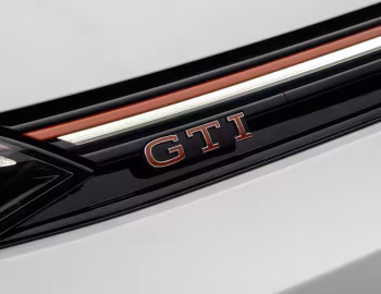 Volkswagen Golf GTI [UK-spec] '2024–pr.