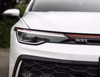 Volkswagen Golf GTI [UK-spec] '2024–pr.