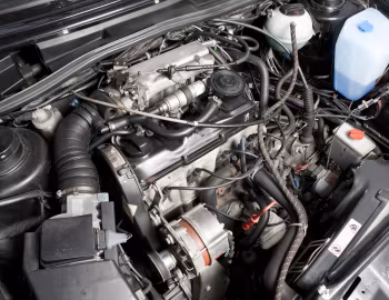 Bajo el capó Volkswagen Golf GTI [UK-spec] (Typ 1G) '1989–92
