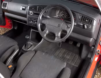Interior Volkswagen Golf GTI 16V 3-door [UK-spec] (Type 1H) '1992–97