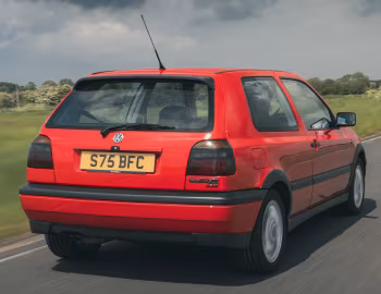 Volkswagen Golf GTI 16V 3-door [UK-spec] (Type 1H) '1992–97