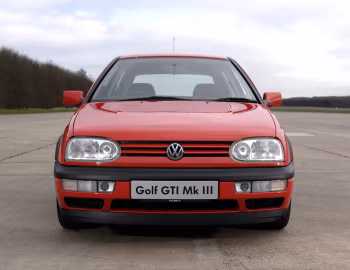 Volkswagen Golf GTI 16V 3-door [UK-spec] (Type 1H) '1992–97