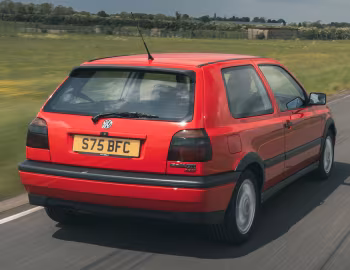 Volkswagen Golf GTI 16V 3-door [UK-spec] (Type 1H) '1992–97