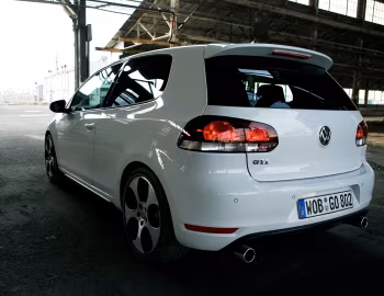 Volkswagen Golf GTI 3-door [Worldwide] (Typ 5K) '2009–13