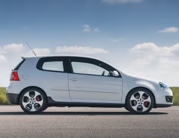 Volkswagen Golf GTI 3-door [UK-spec] (Typ 1K) '2004–08