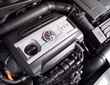 Под капотом Volkswagen Golf GTI 3-door [UK-spec] (Typ 5K) '2009–13