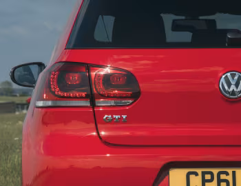 Volkswagen Golf GTI 3-door [UK-spec] (Typ 5K) '2009–13