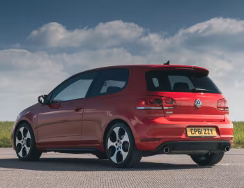 Volkswagen Golf GTI 3-door [UK-spec] (Typ 5K) '2009–13