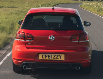 Volkswagen Golf GTI 3-door [UK-spec] (Typ 5K) '2009–13