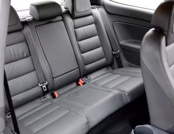 Interior Volkswagen Golf GTI 3-door [UK-spec] (Typ 1K) '2004–08