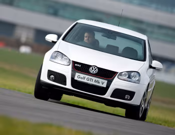 Volkswagen Golf GTI 3-door [UK-spec] (Typ 1K) '2004–08